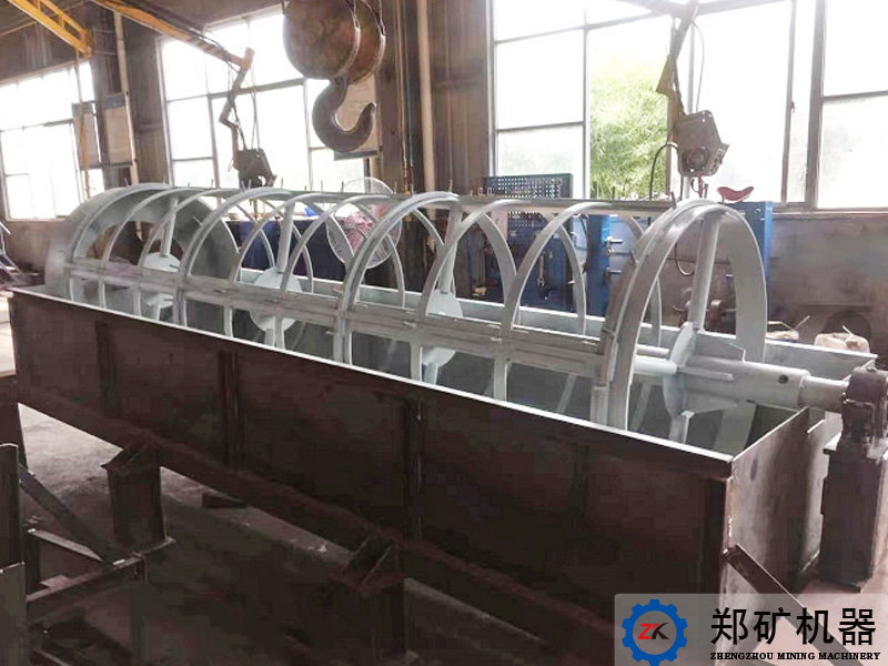 意大利GS1660滾筒篩設(shè)備用于粘土長石和石英石混合料篩分項目